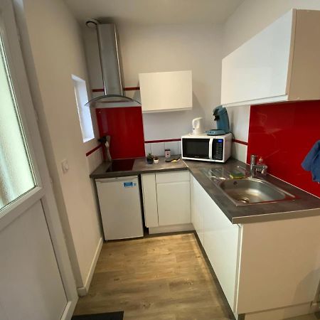 Les Coquelicots Wifi Apartman Troyes Kültér fotó