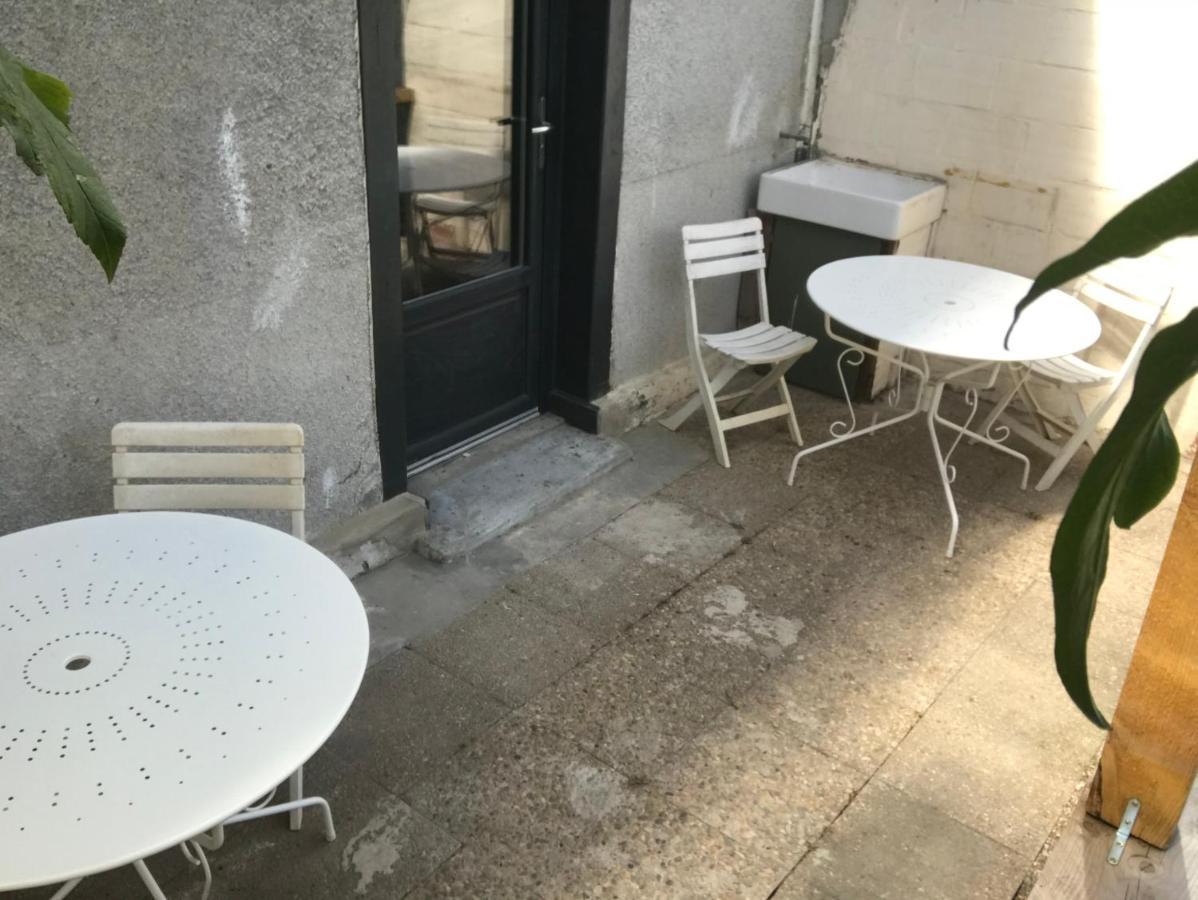 Les Coquelicots Wifi Apartman Troyes Kültér fotó