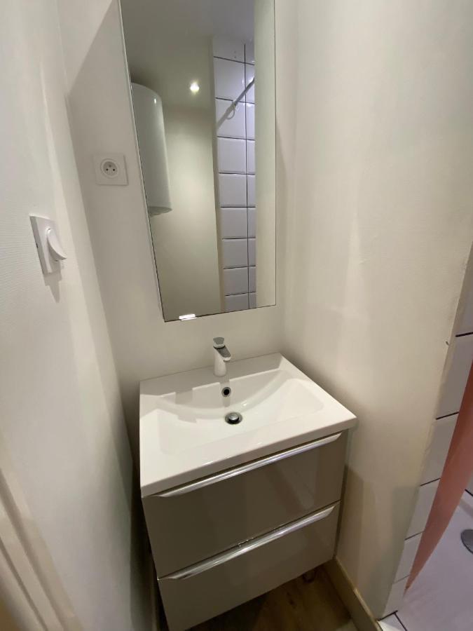 Les Coquelicots Wifi Apartman Troyes Kültér fotó